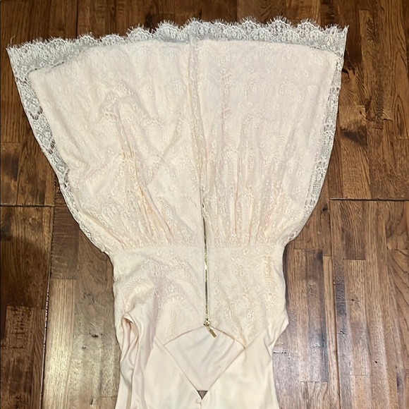 Elegant Lace Kids Dress in Soft Pink - Picture 3 of 3